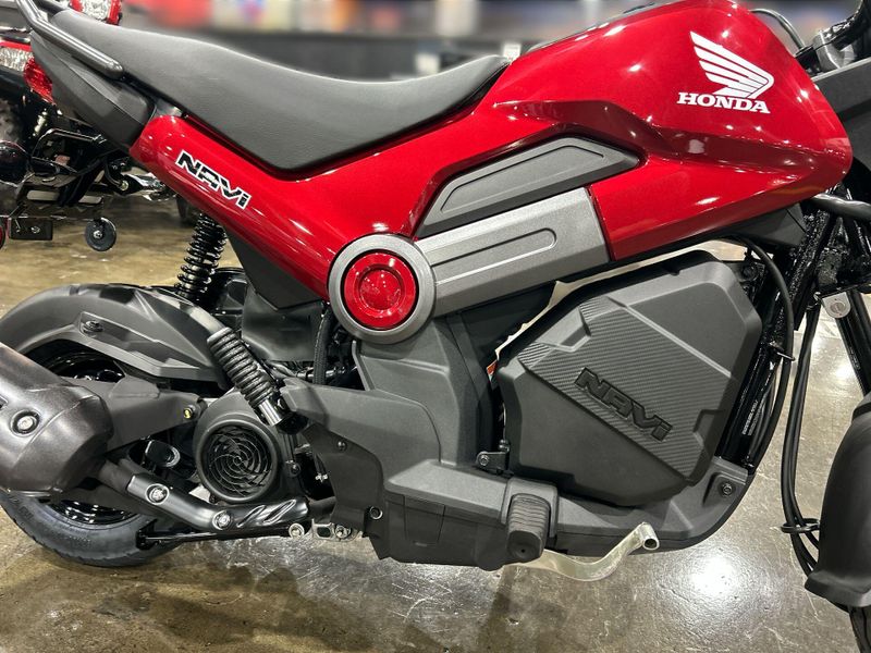 2025 Honda Navi Image 17