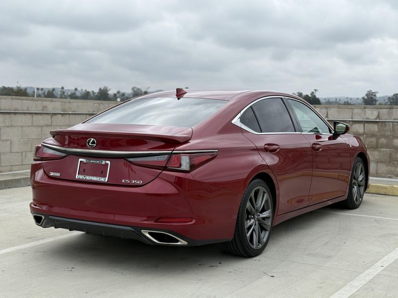 2021 Lexus ES 350 F-SPORTImage 12