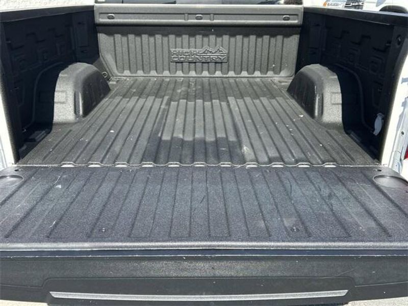 Used 2022 Chevrolet Silverado 1500 LTD High CountryImage 15