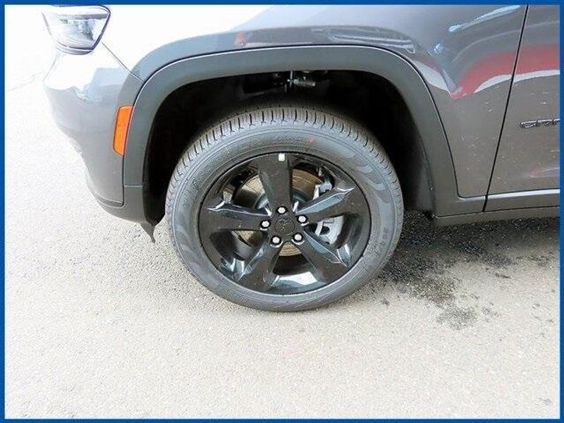2025 Jeep Grand Cherokee L LimitedImage 4
