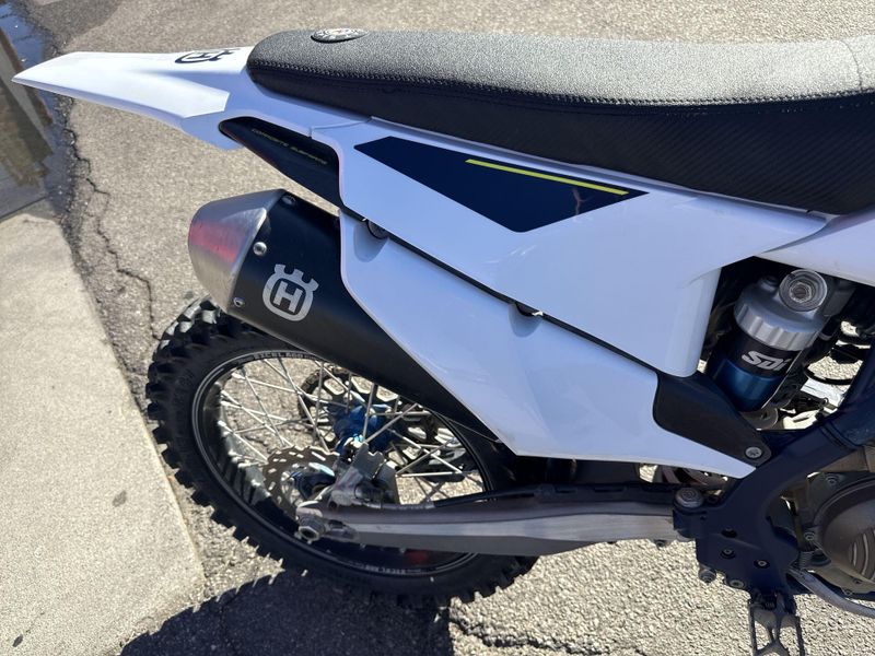 Used 2022 Husqvarna FC450 Image 14