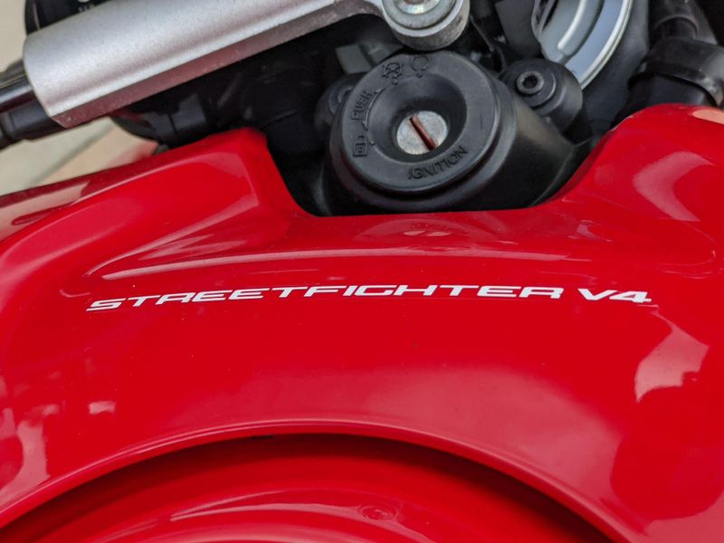 Used 2021 Ducati STREETFIGHTER V4 Image 27