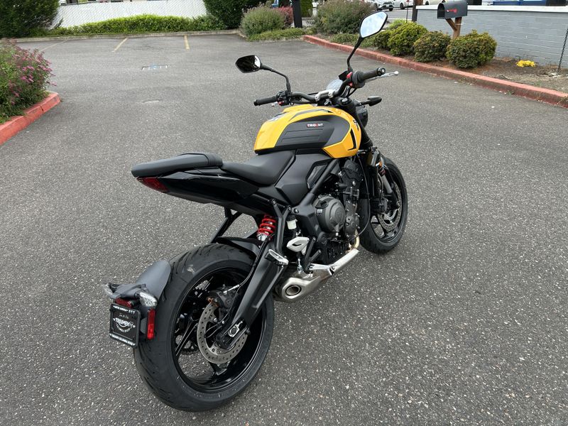 New 2026 Triumph TRIDENT 660 