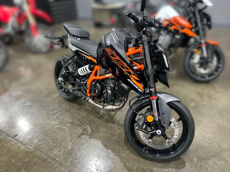 New 2026 KTM 390 DUKE Image 10