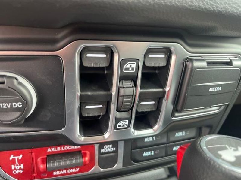 2025 Jeep Wrangler 4-door Willys