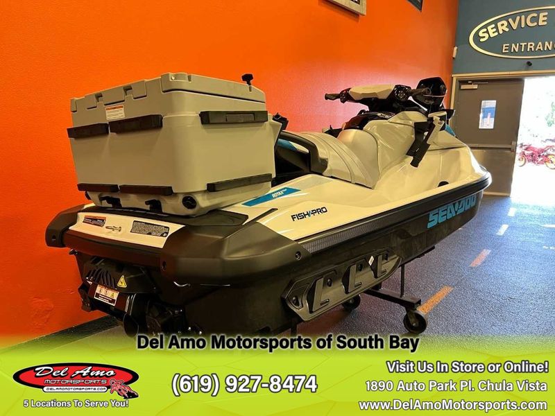 2023 Sea-Doo 33PA  in a WHITE / GULF STREAM BLUE exterior color. Del Amo Motorsports of South Bay (619) 547-1937 delamomotorsports.com 