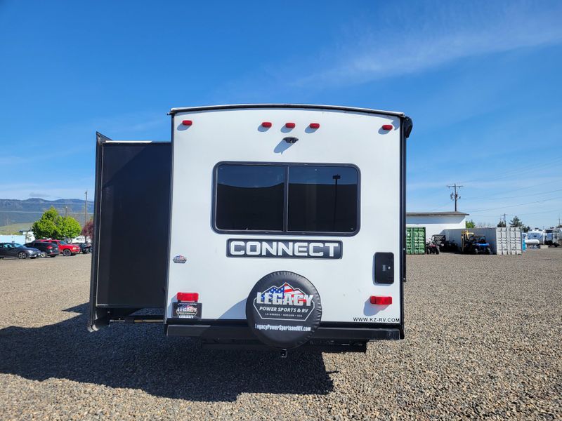 Used 2022 KZ CONNECT 272FK Image 4