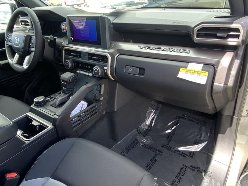 2025 Toyota Tacoma TRD Off RoadImage 9