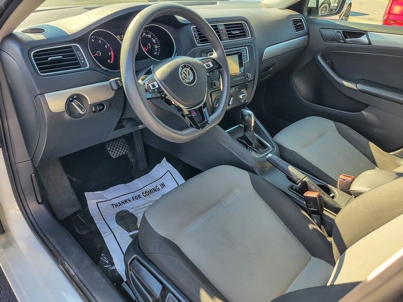 2017 Volkswagen Jetta 1.4T S photo 11