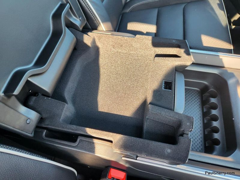 New 2026 RAM 1500 Laramie Crew Cab 4x4 5'7' Box