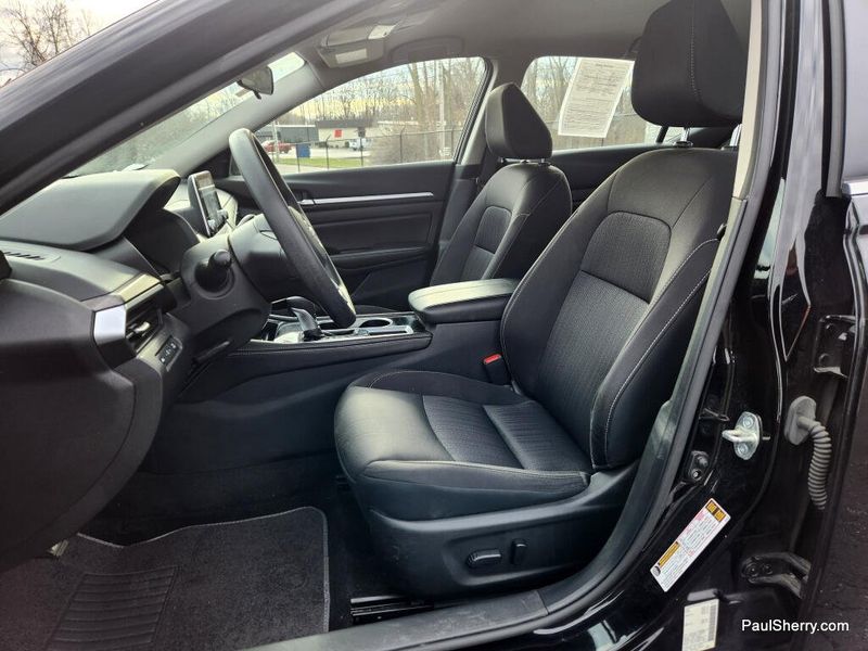 Used 2023 Nissan Altima 2.5 SV