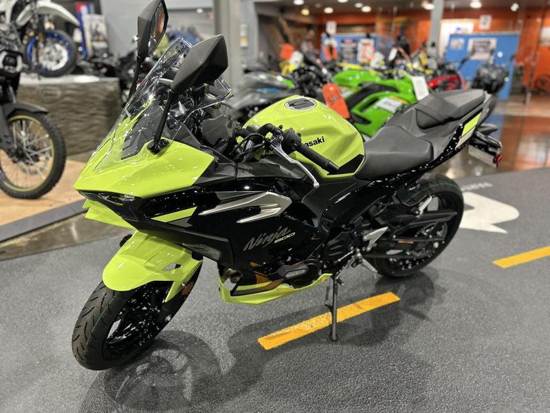 New 2026 Kawasaki NINJA 500 SE ABS Image 2