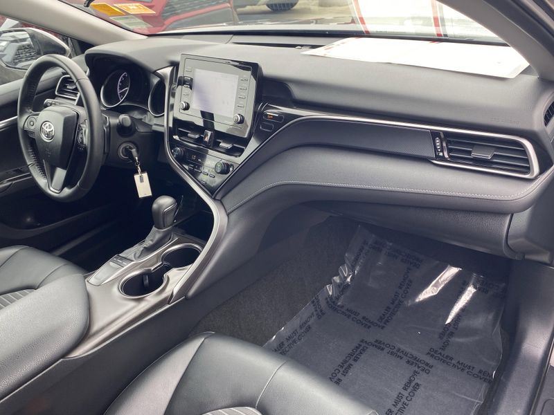 Used 2024 Toyota Camry SEImage 9
