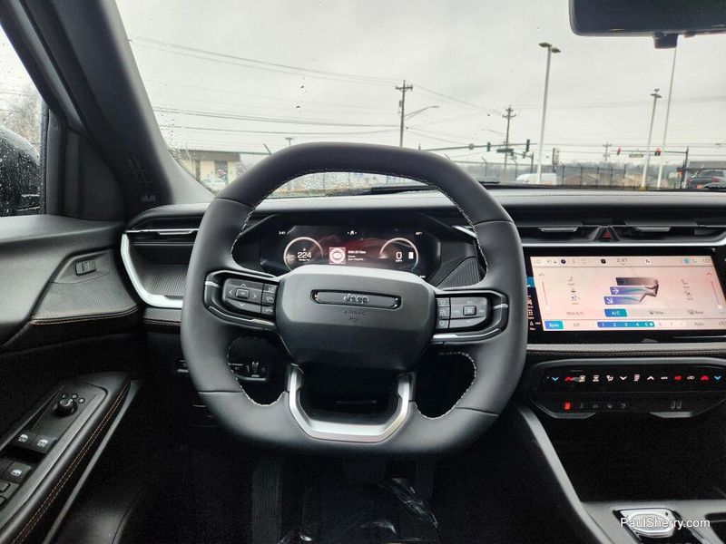 New 2026 Jeep Cherokee Overland 4x4