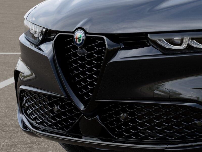 New 2025 Alfa Romeo Tonale Intensa Hybrid EawdImage 24