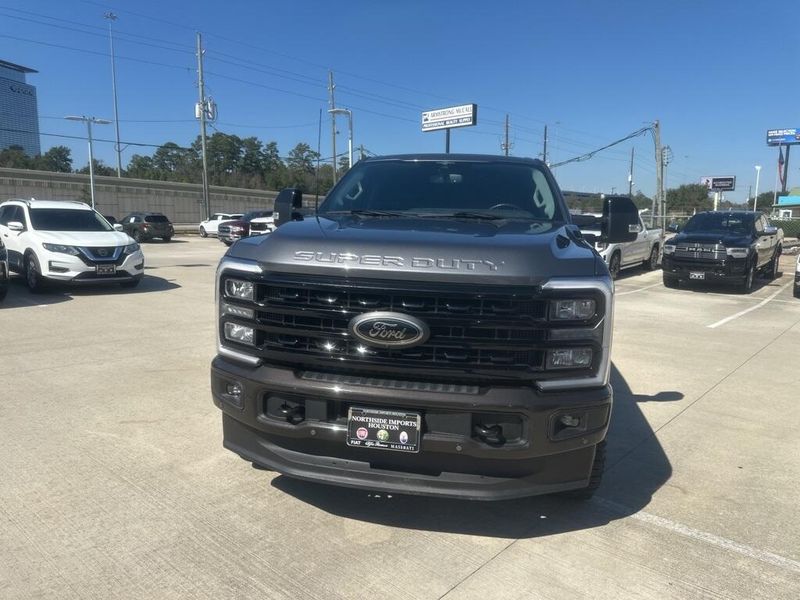 Used 2023 Ford F-250 LariatImage 2