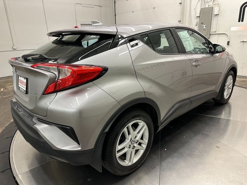 2020 Toyota C-HR LEImage 14