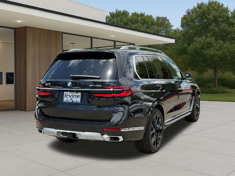 New 2027 BMW X7 xDrive40iImage 8
