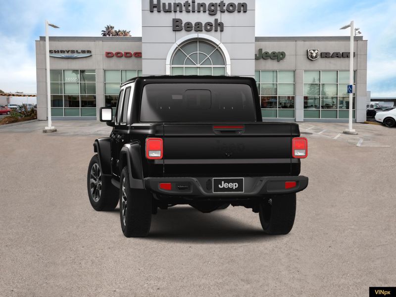 2025 Jeep Gladiator Nighthawk 4x4Image 13