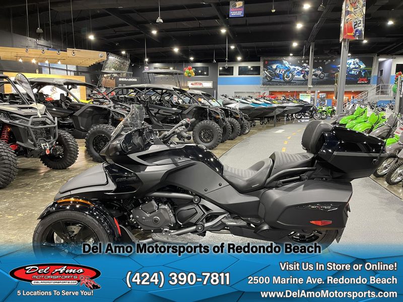 2023 Can-Am H8PA  in a MONOLITH BLACK SATIN / DARK exterior color. Del Amo Motorsports of Redondo Beach (424) 304-1660 delamomotorsports.com 