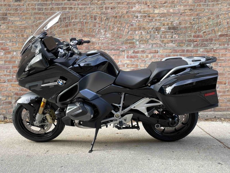 2023 BMW R 1250 RT  Image 2