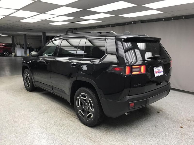 New 2026 Jeep Cherokee Limited 4x4Image 10