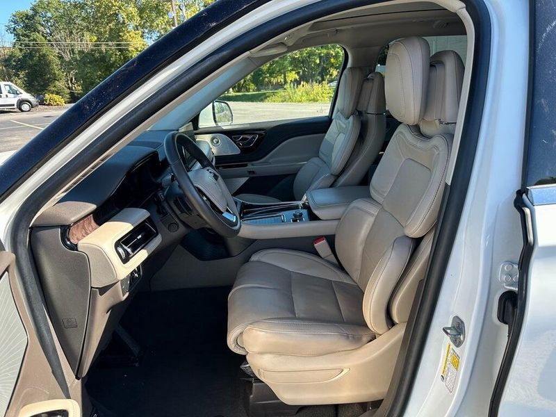 2021 Lincoln Aviator Reserve photo 18