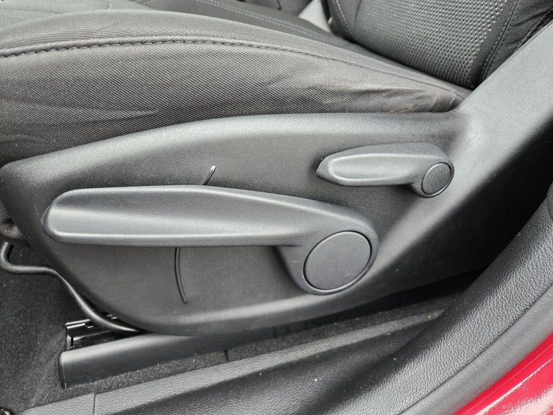 Used 2021 Jeep Cherokee Latitude FWD