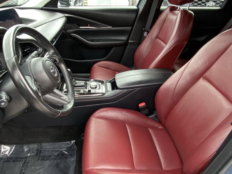 Used 2024 Mazda CX-30 2.5 S Carbon EditionImage 16