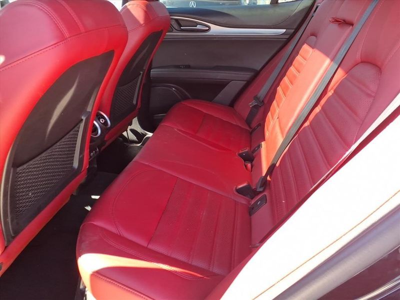 Used 2024 Alfa Romeo Stelvio VeloceImage 17
