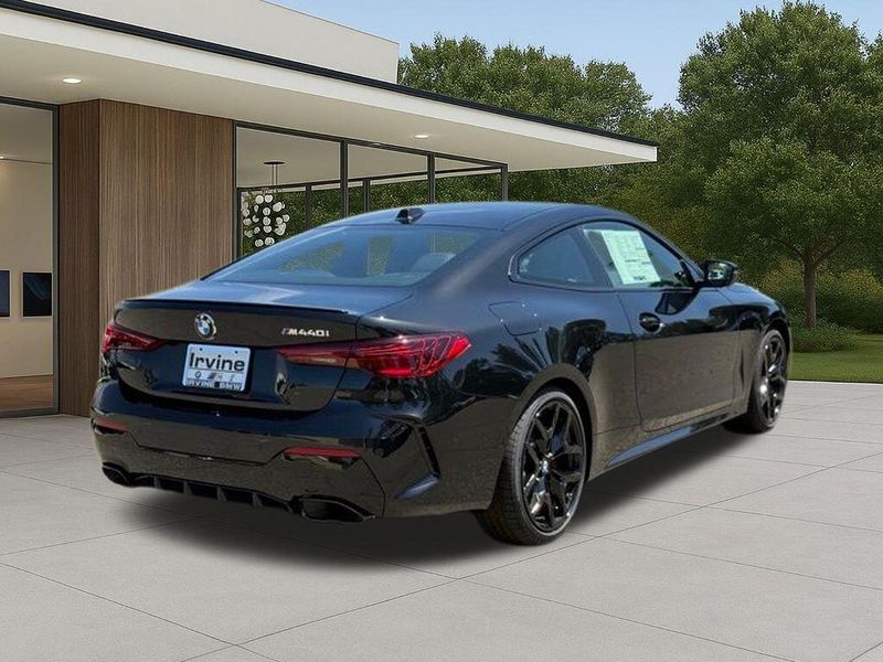 New 2026 BMW 4 Series M440iImage 8
