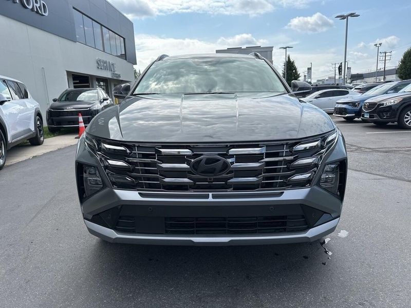Used 2025 Hyundai Tucson LimitedImage 2