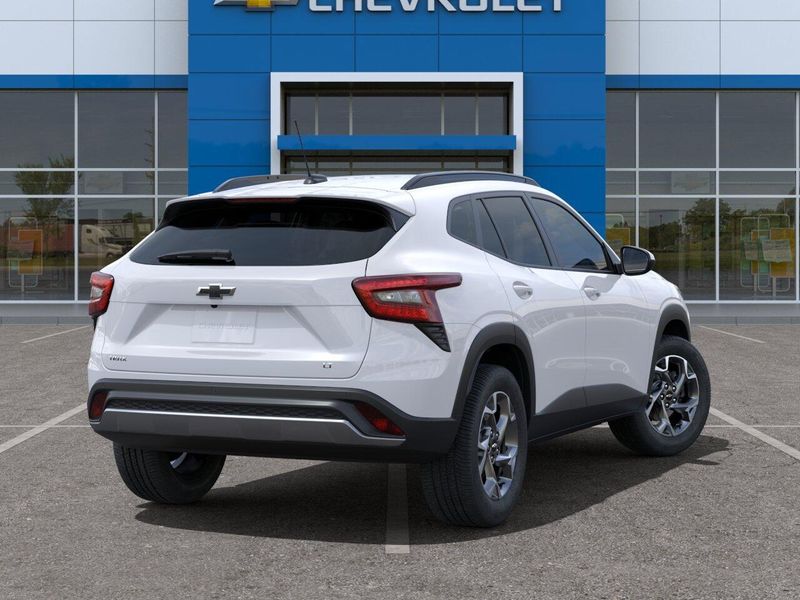 New 2025 Chevrolet Trax LTImage 4