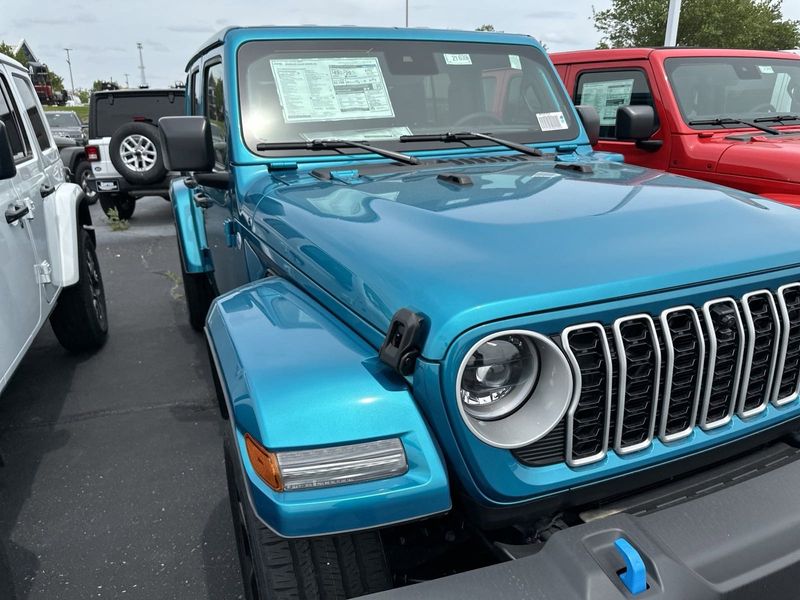 2024 Jeep Wrangler 4-door Sahara 4xeImage 26