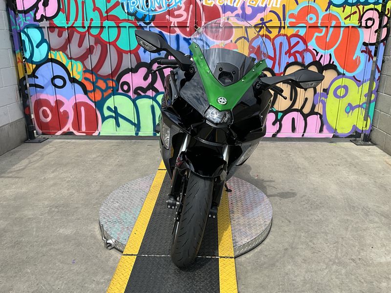 2023 Kawasaki ZX1002RPFNLImage 2