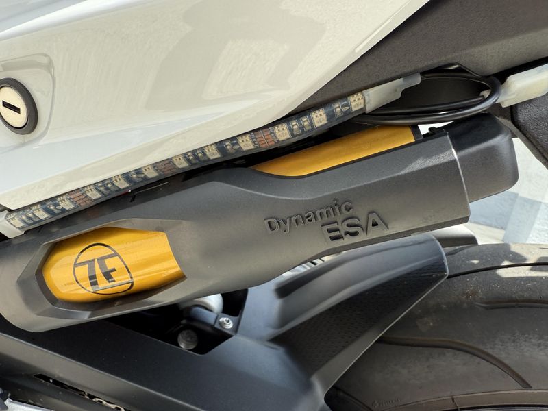 2022 BMW F 900 R