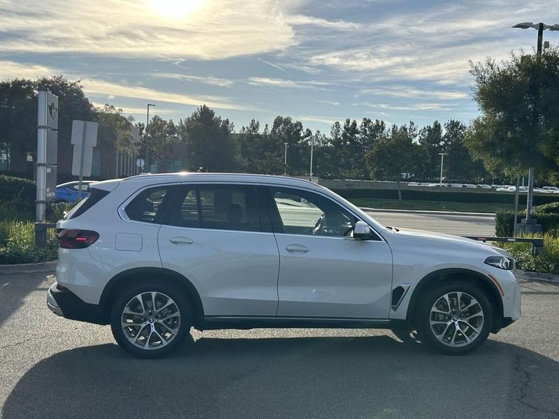 2024 BMW X5 sDrive40iImage 9