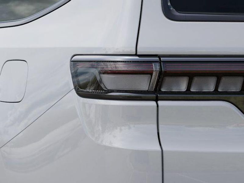 2026 Jeep Grand Wagoneer L 85th Anniversary Edition 4x4Image 9