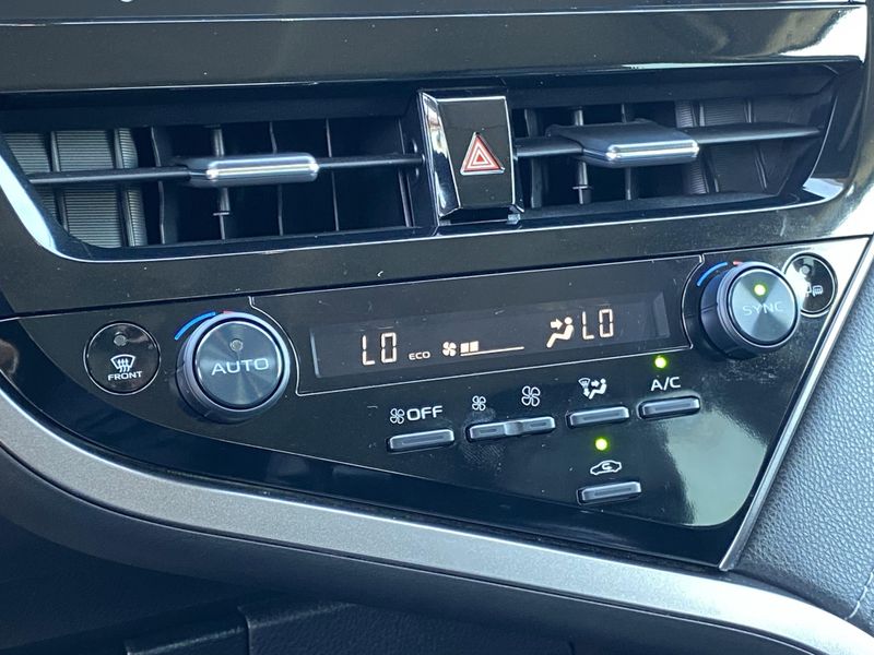 2022 Toyota Camry XSEImage 22
