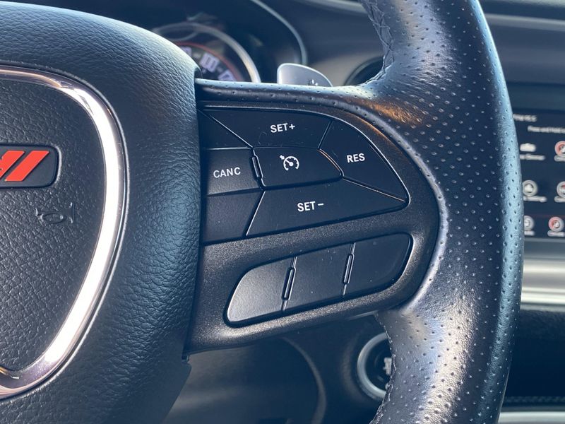 Used 2022 Dodge Challenger R/TImage 27