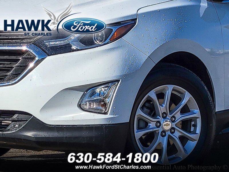 2020 Chevrolet Equinox LT photo 3