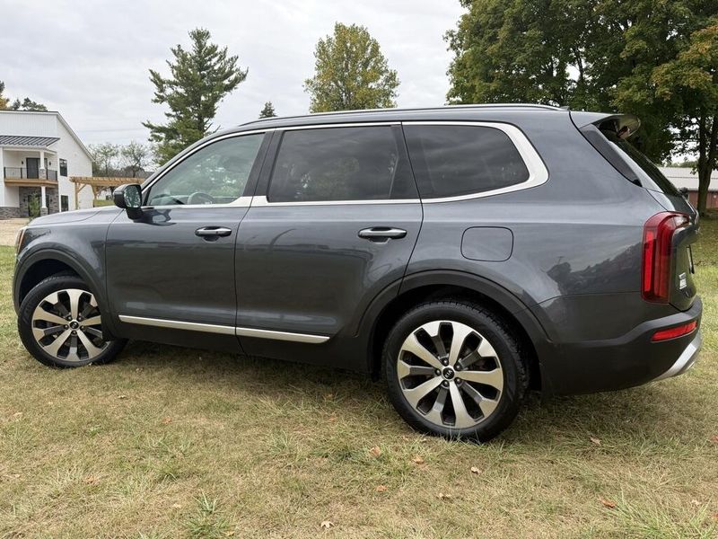 2020 Kia Telluride S photo 5
