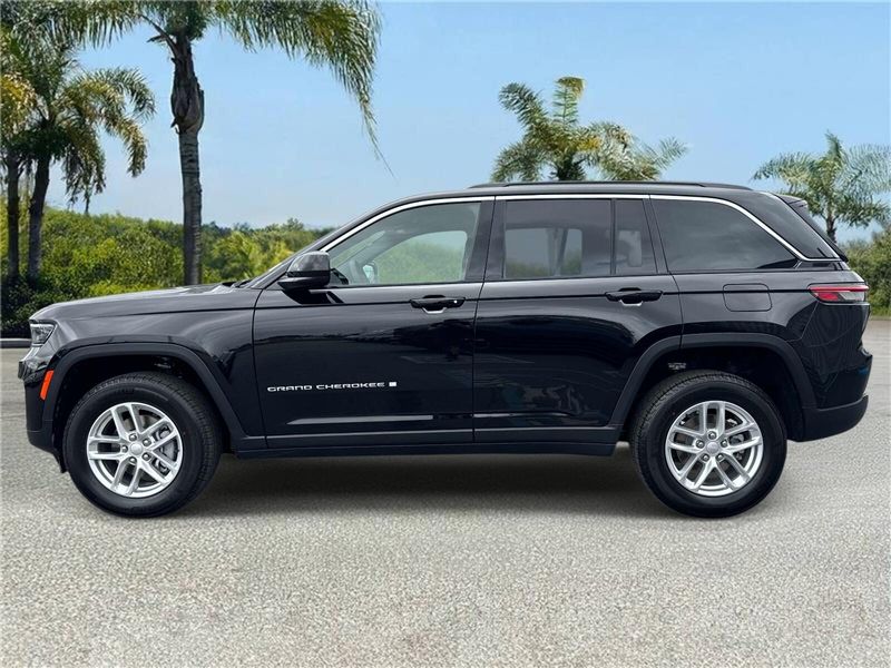 New 2026 Jeep Grand Cherokee Laredo 4x2