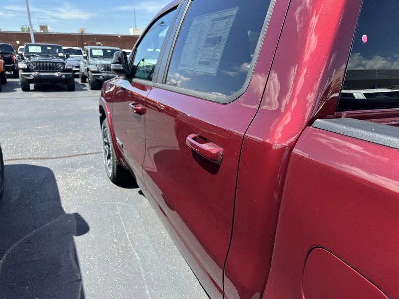 New 2025 RAM 1500 Laramie Crew Cab 4x4 5