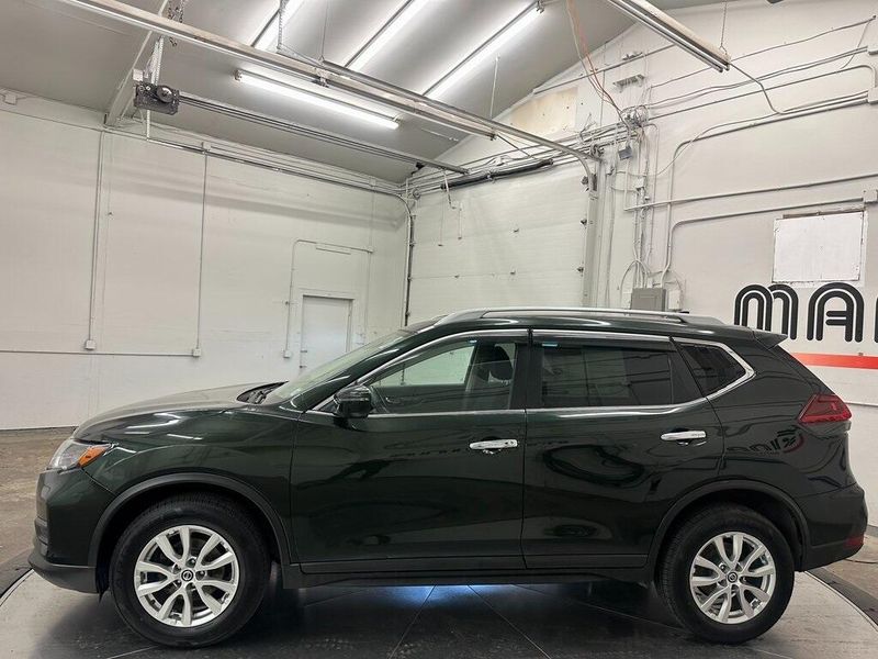 2020 Nissan Rogue SVImage 13