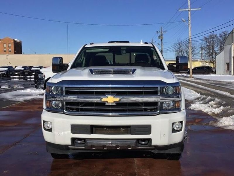 2018 Chevrolet Silverado 3500HD High CountryImage 8