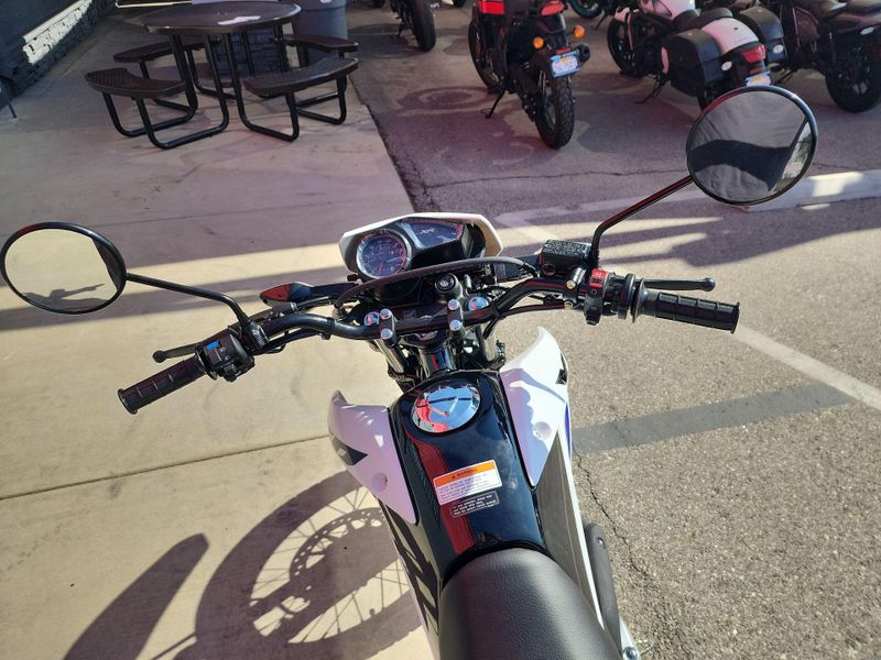 New 2025 Honda XR150L Image 10