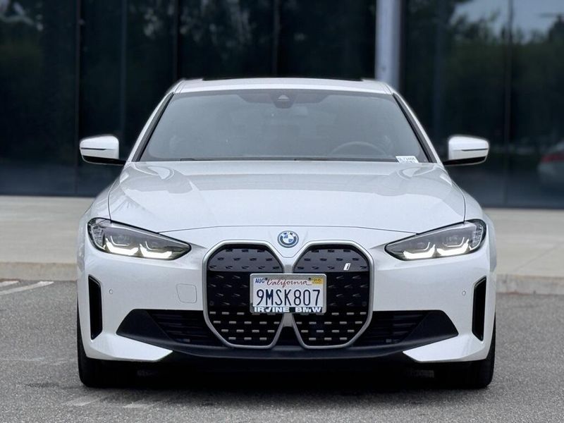 2024 BMW i4 eDrive35Image 4