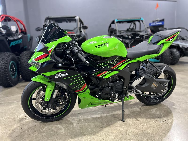 Used 2024 Kawasaki NINJA ZX-6R KRT Image 16