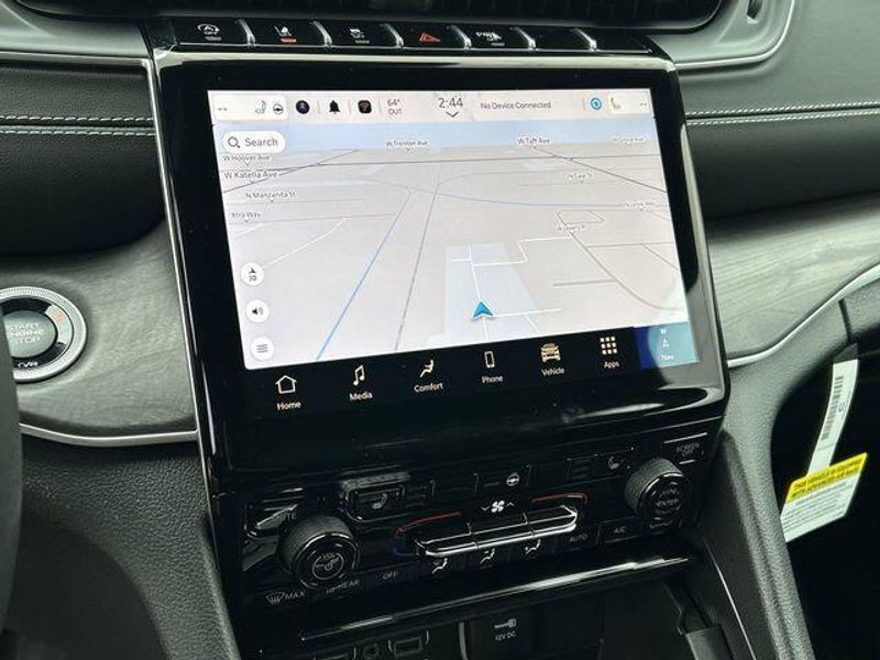 New 2024 Jeep Grand Cherokee Limited 4x4Image 20